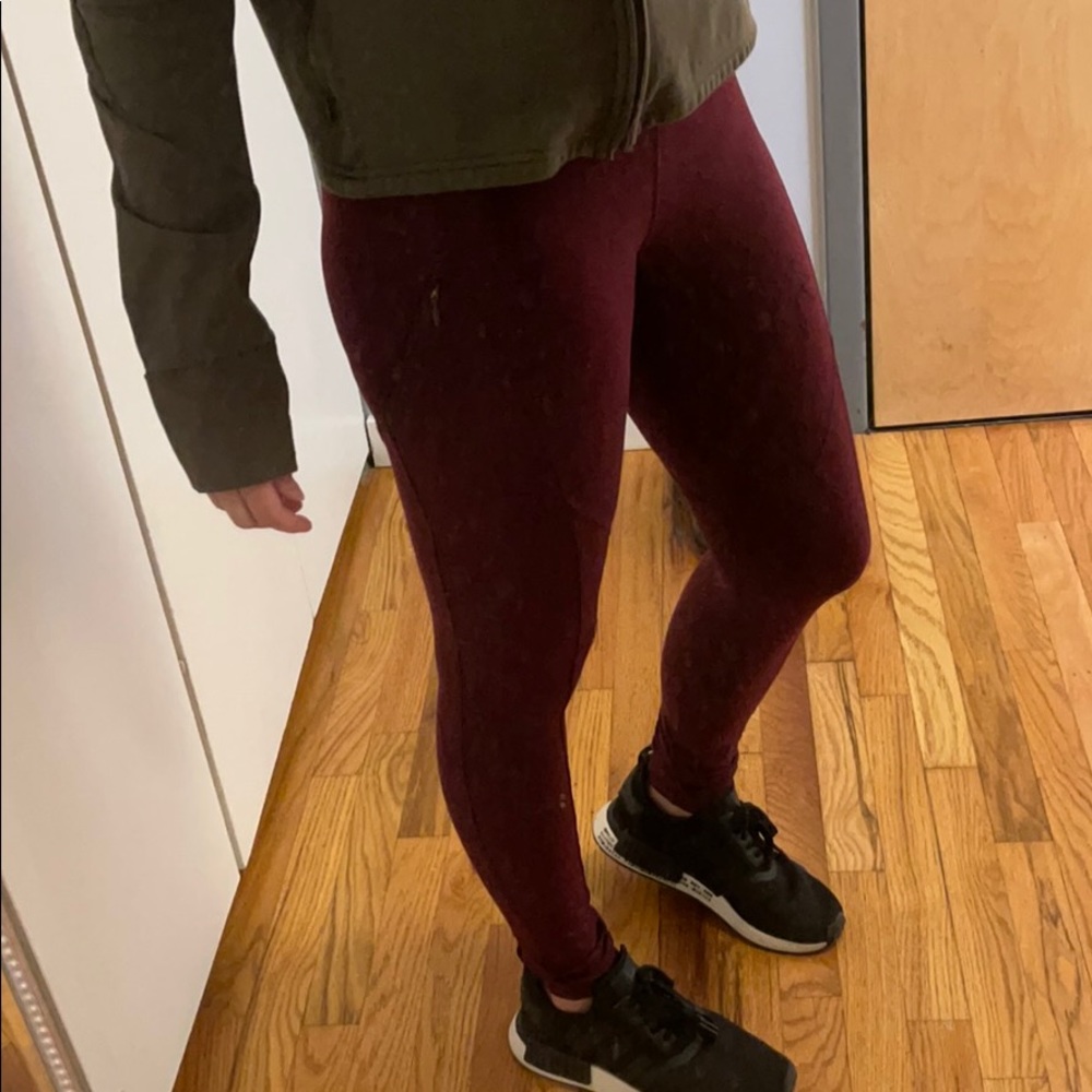 Maroon leggings